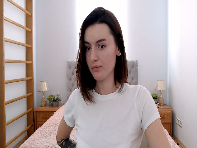 Live sex webcam photo for Jenny_Schwarz #269212199
