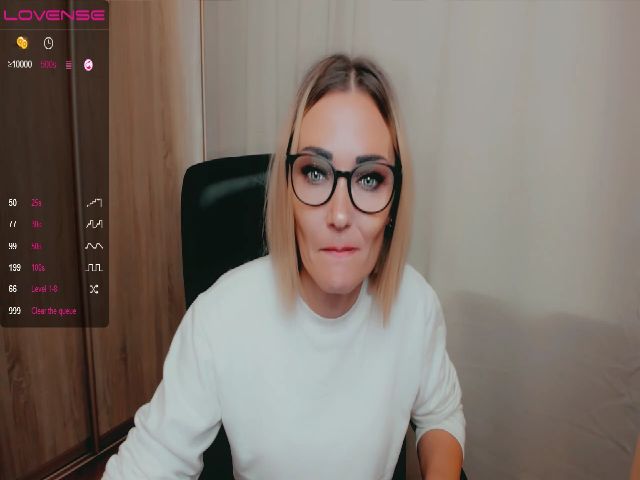 Live sex webcam photo for SecretDream #269212109