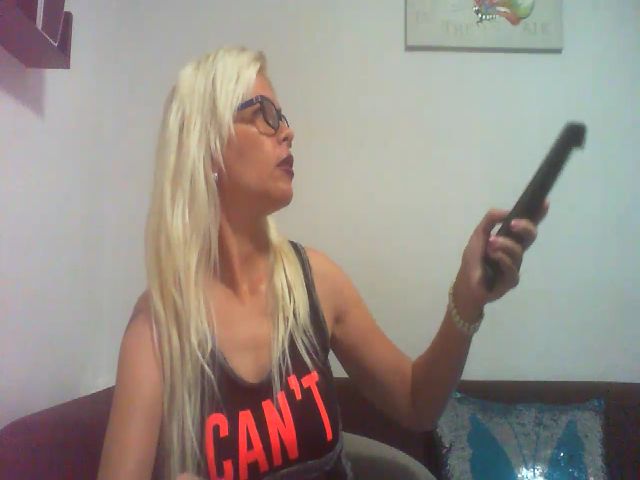 Live sex webcam photo for sweetbooty38 #269211125