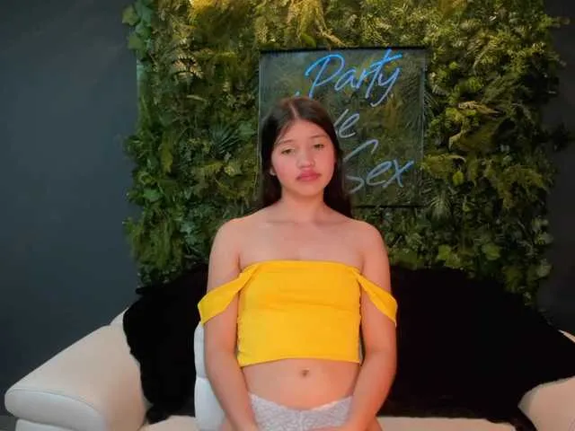 Live sex webcam photo for MandyWolf #269221528