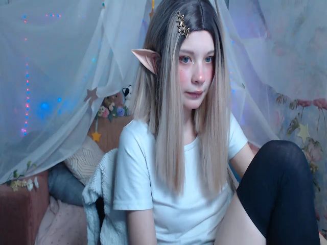 Live sex webcam photo for Miss_Toree #269206456