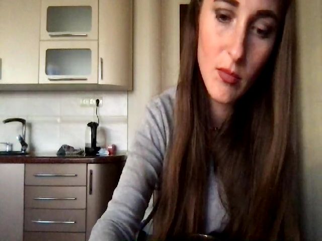 Live sex webcam photo for Littlelena18 #269218347