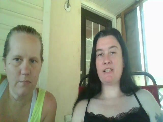 Live sex webcam photo for HarleyStar82 #269219276