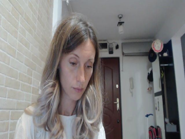 Live sex webcam photo for Sun5hine #269213436