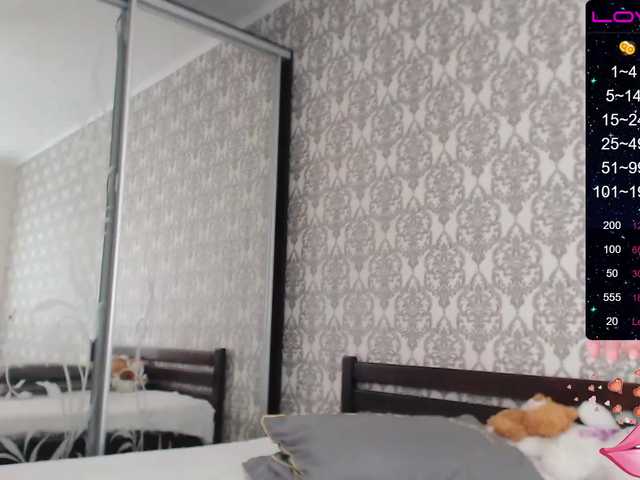 Live sex webcam photo for touch-me- #269232109