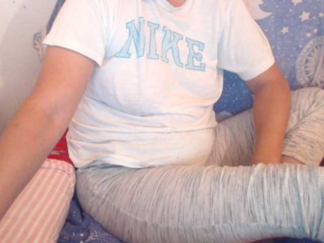 Live sex webcam photo for carlastar00 #269227479