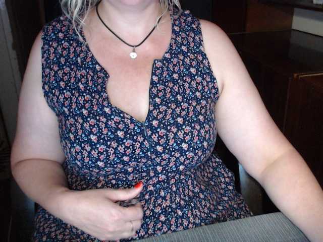 Live sex webcam photo for Alisa1917 #269236736