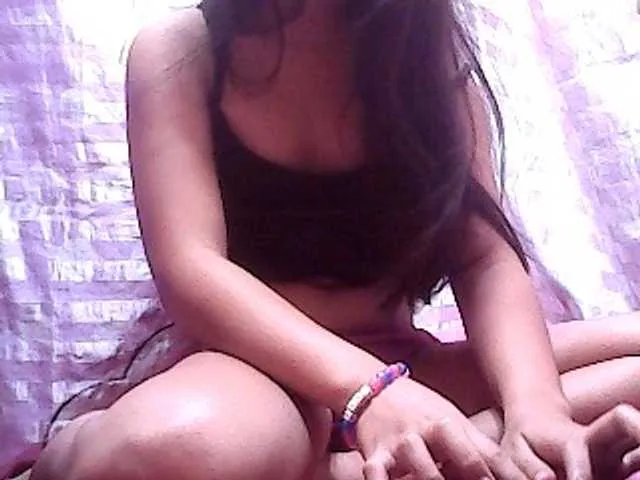 Live sex webcam photo for rojane18 #269227421