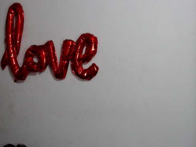 Live sex webcam photo for Tamarasex1 #269233010