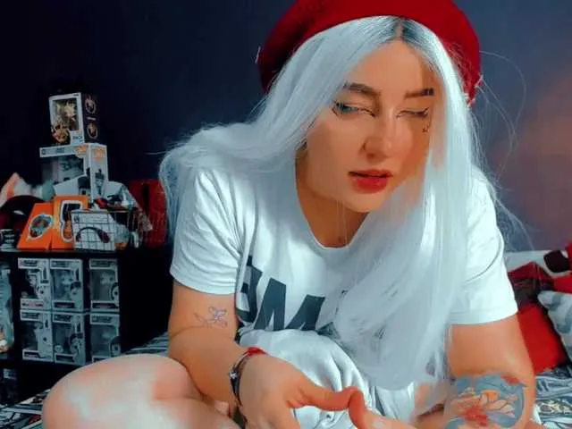 Live sex webcam photo for VitaViper #269241810