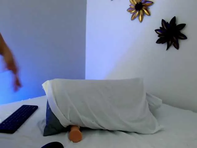 Live sex webcam photo for evangelingtor #269242666