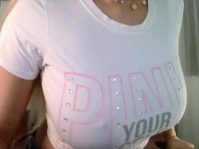 Live sex webcam photo for sukinaughty- #269227844