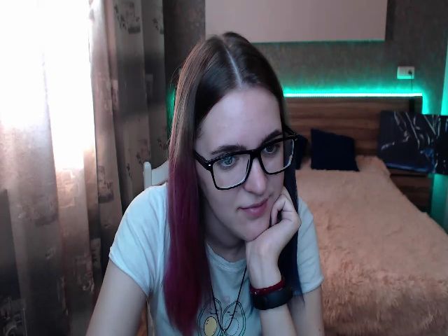 Live sex webcam photo for Ella_Hudson #269235734