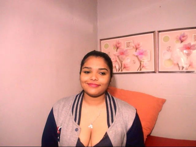 Live sex webcam photo for Indiankimmy #269233599