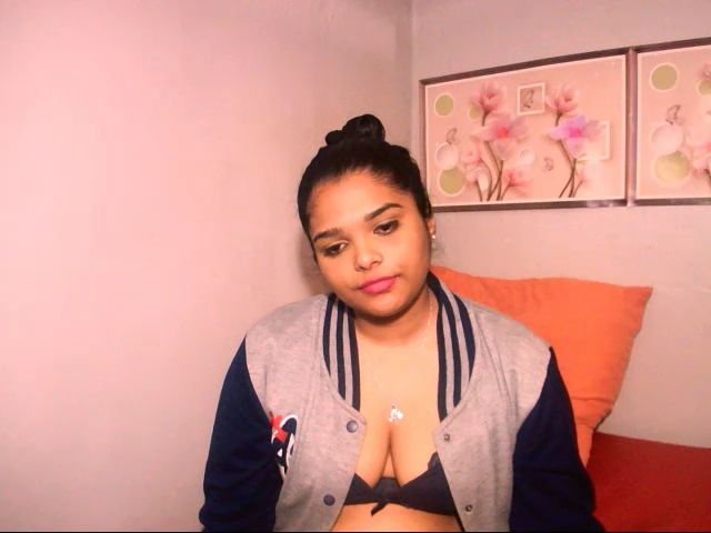 Live sex webcam photo for Indiankimmy #269234984