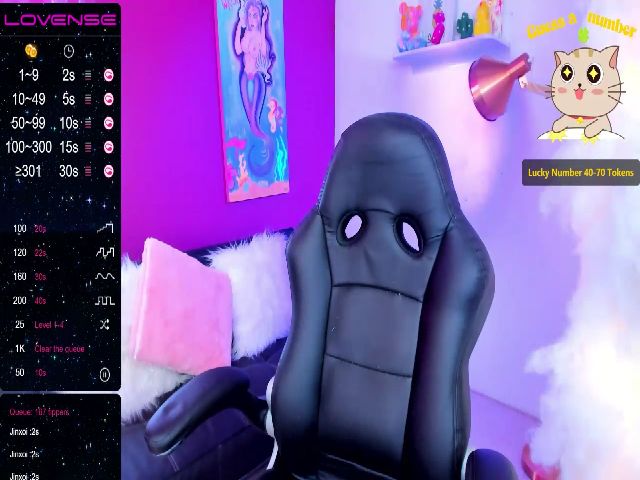 Live sex webcam photo for Little_Miaa1 #269230886