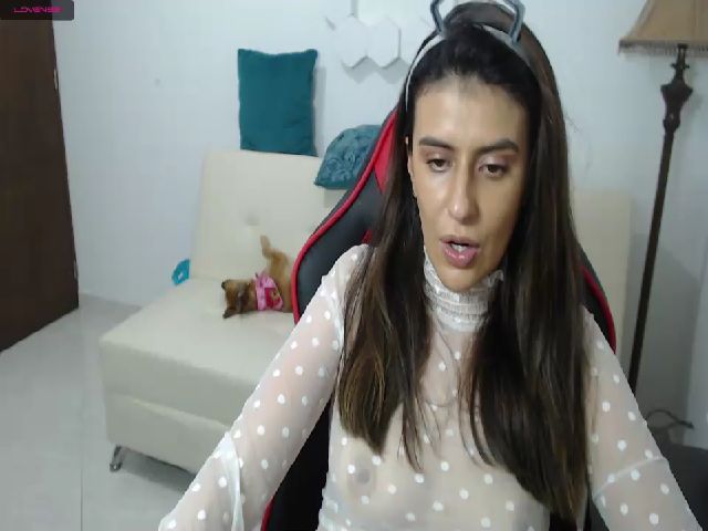 Live sex webcam photo for Jocelyn_Rosse #269244038