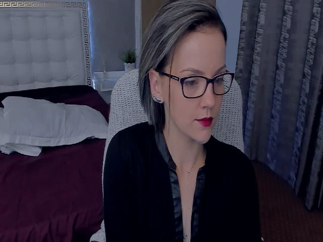 Live sex webcam photo for TiffanyRioxxx #269244817