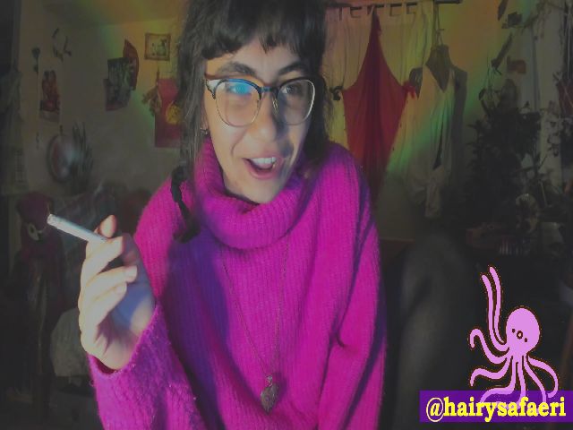 Live sex webcam photo for hairysafaeri #269228620