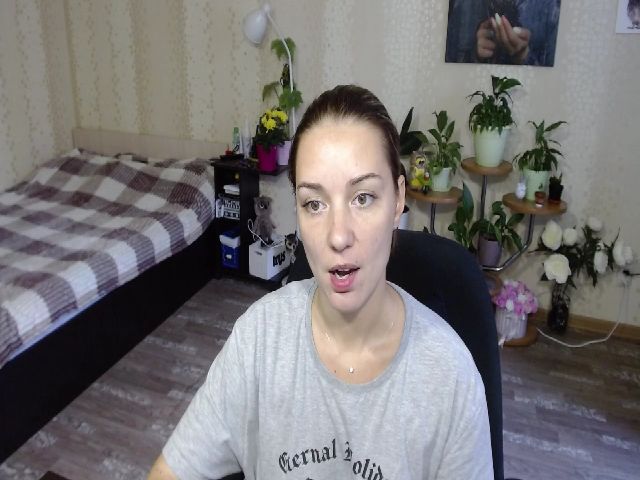 Live sex webcam photo for Emi_lywild #269231257