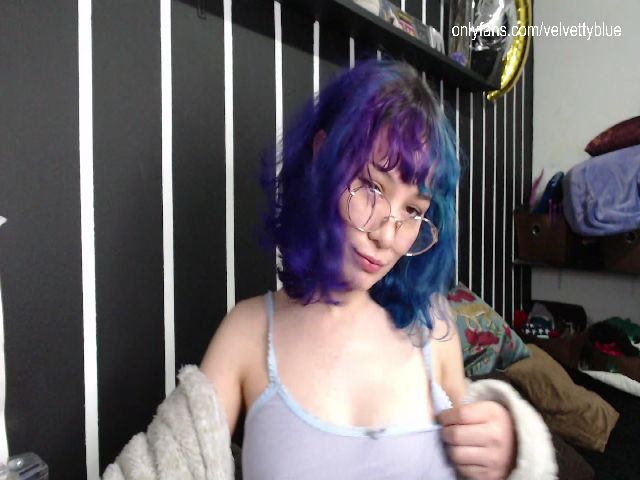 Live sex webcam photo for VelvetyBlue #269231312