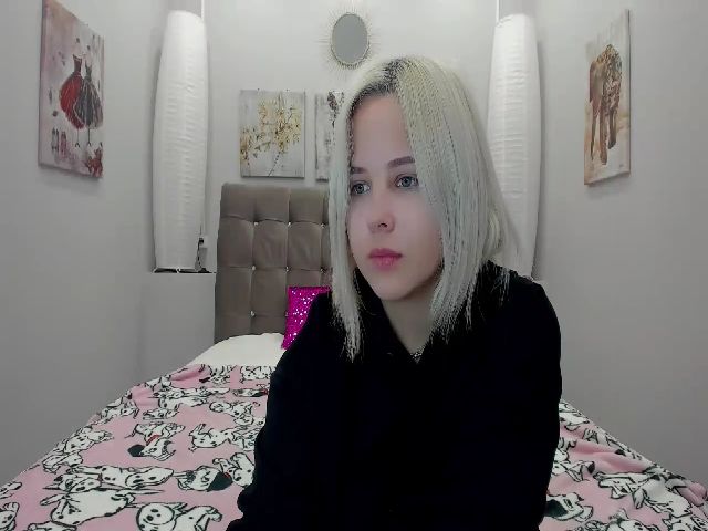 Live sex webcam photo for Helokit #269231543