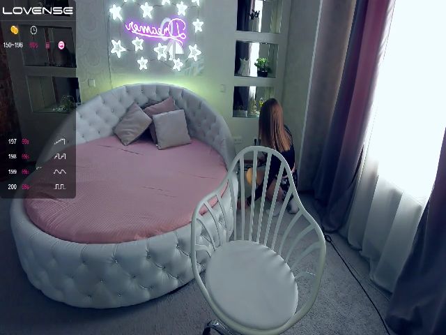 Live sex webcam photo for LilFluffyDuck #269234155