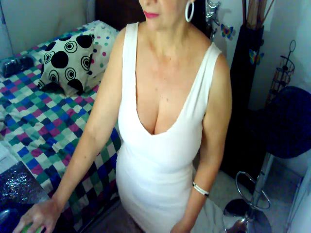 Live sex webcam photo for Milfsexy_ #269233834