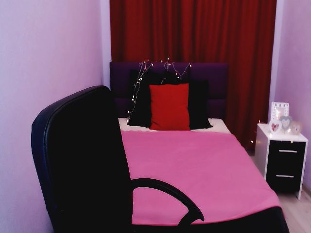 Live sex webcam photo for XJG99 #269238096