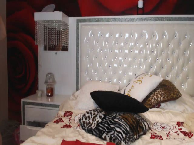 Live sex webcam photo for NikkyCZ #269234943