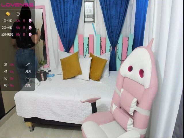 Live sex webcam photo for Sexxy_blonnde #269237477