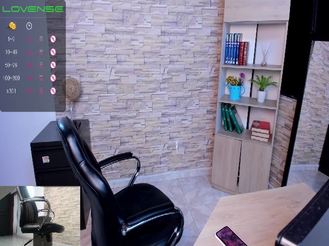 Live sex webcam photo for Bridget_love #269239589