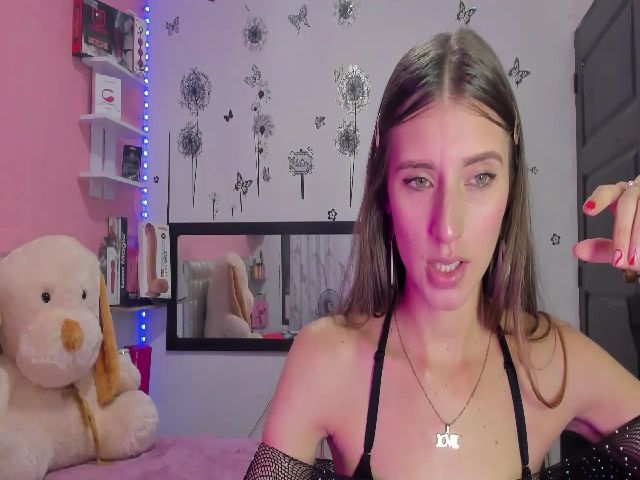 Live sex webcam photo for AlessaKitty #269240386