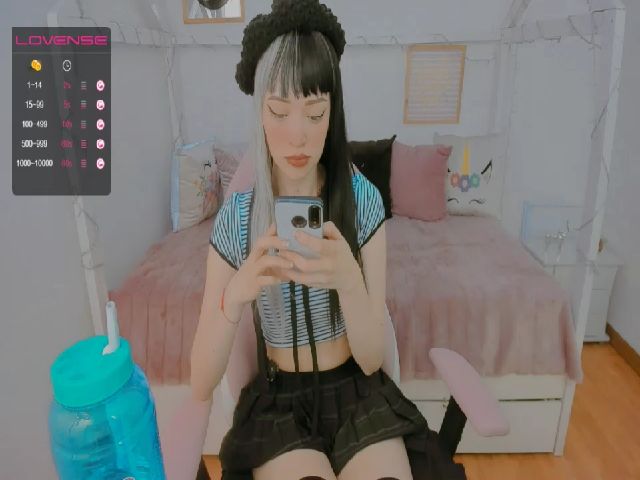 Live sex webcam photo for Emily_sofia1 #269234246