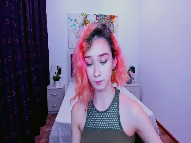 Live sex webcam photo for FionaClassy #269239690