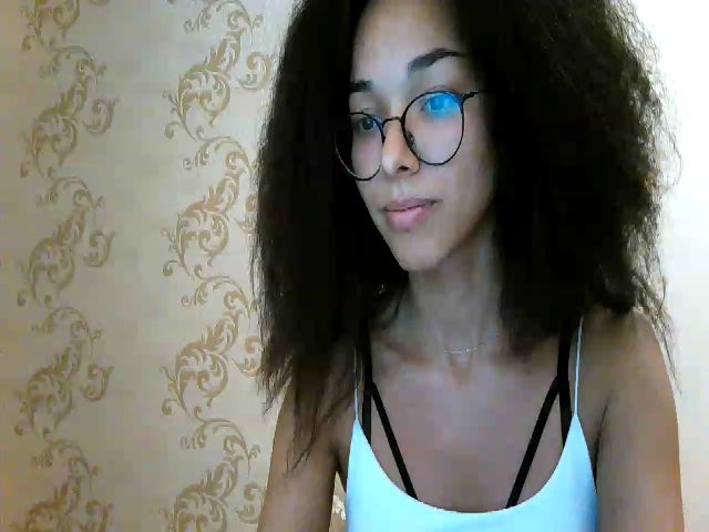 Live sex webcam photo for Carmel_Dee #269240418