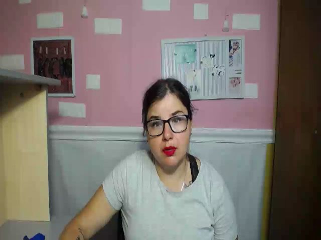 Live sex webcam photo for MonLais #269240512