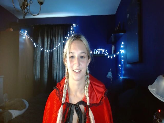 Live sex webcam photo for DanniEvans #269235419