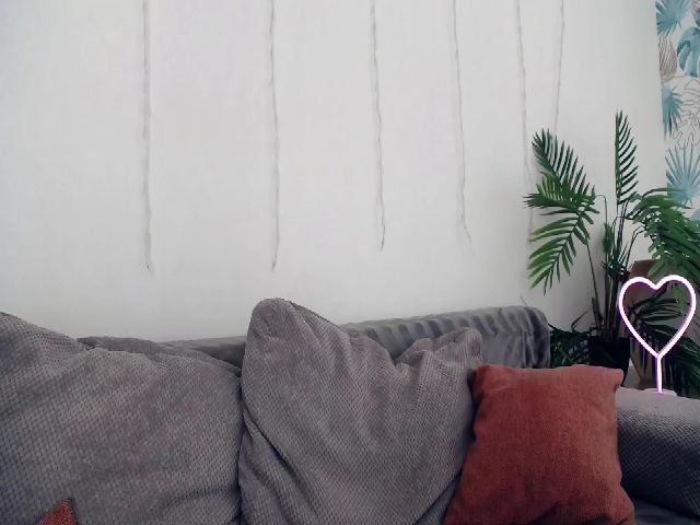 Live sex webcam photo for SoniaWalker #269234710