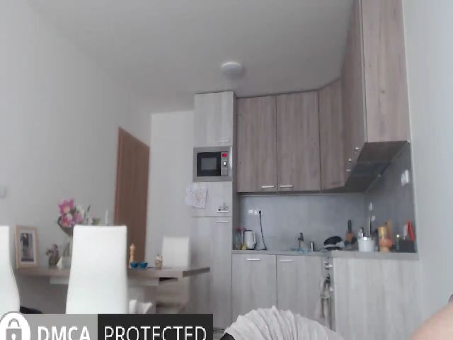Live sex webcam photo for Jennybadgirl #269238159