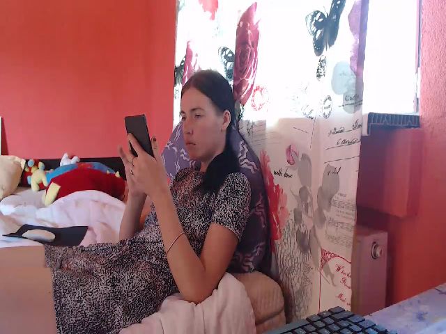 Live sex webcam photo for HOT_JULLYXXX #269234011