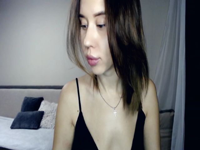Live sex webcam photo for MiniDivaa #269245182