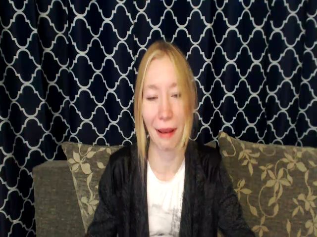 Live sex webcam photo for Airossa #269233756