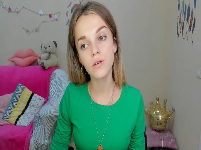 Live sex webcam photo for LoreinKis #269235437