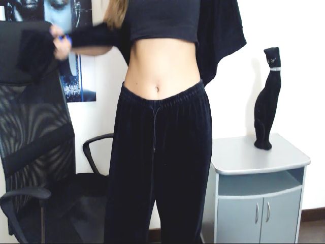 Live sex webcam photo for Felliciya #269240569