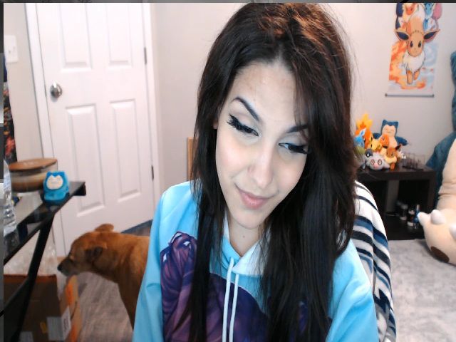 Live sex webcam photo for ThirstyCara #269229927