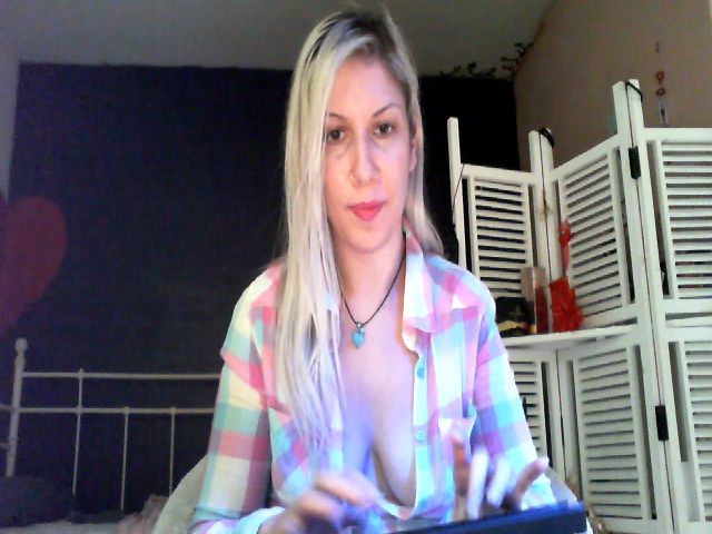 Live sex webcam photo for Marvel33 #269233757