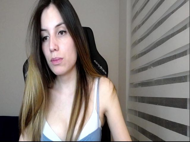 Live sex webcam photo for Alanaa_New #269230682