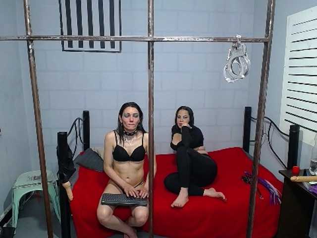 Live sex webcam photo for sahara-km #269227286