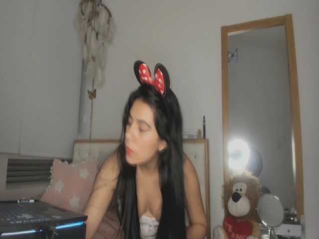 Live sex webcam photo for JulietKittyvv #269228936